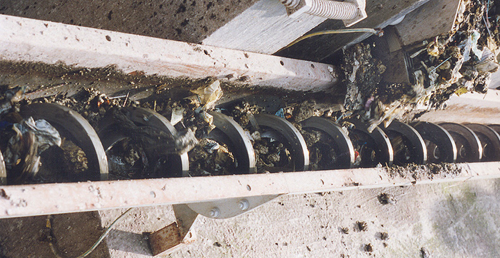 无轴，没有中心轴，承载力小